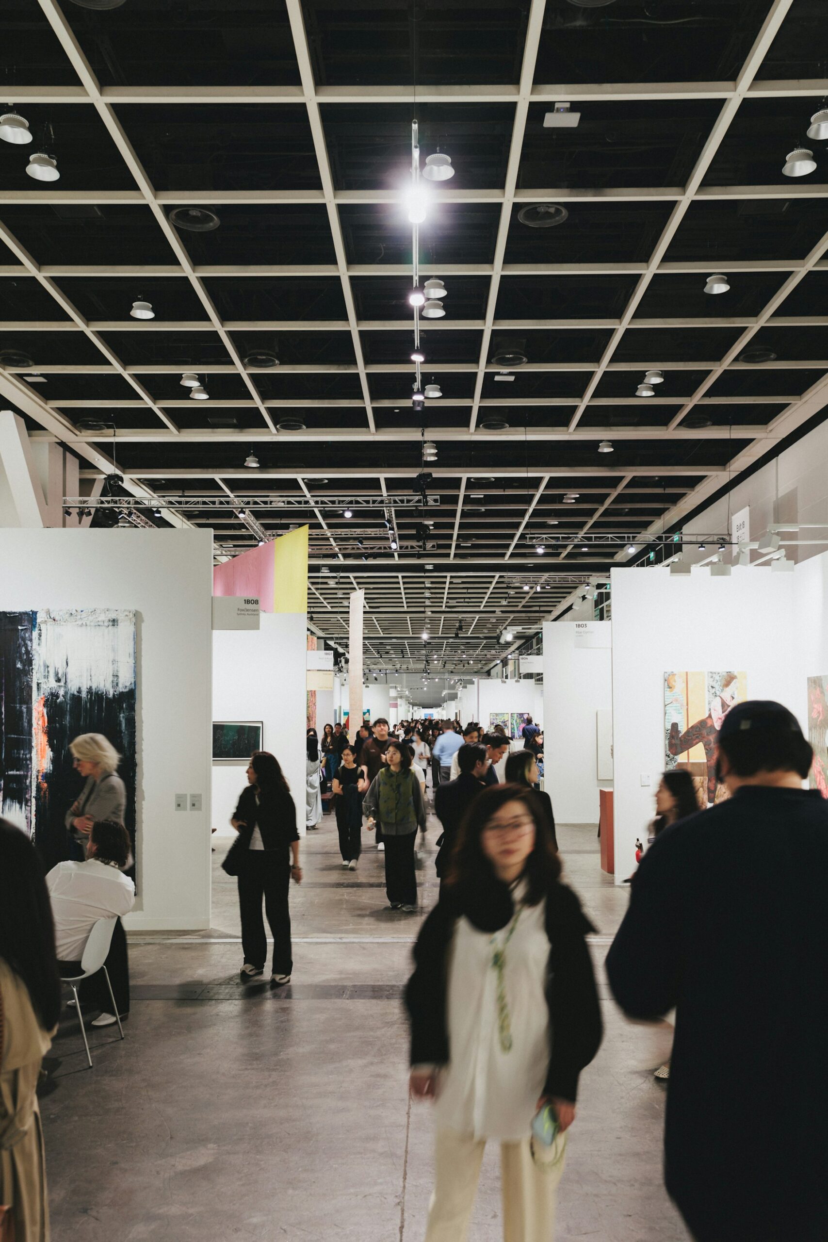 Cross Reality Exhibitions: The Next Frontier in Global Art Fairs